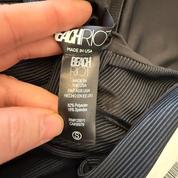 Beach Riot Sydney Belted One-Piece Swimsuit Size Small - Picture 10 of 10